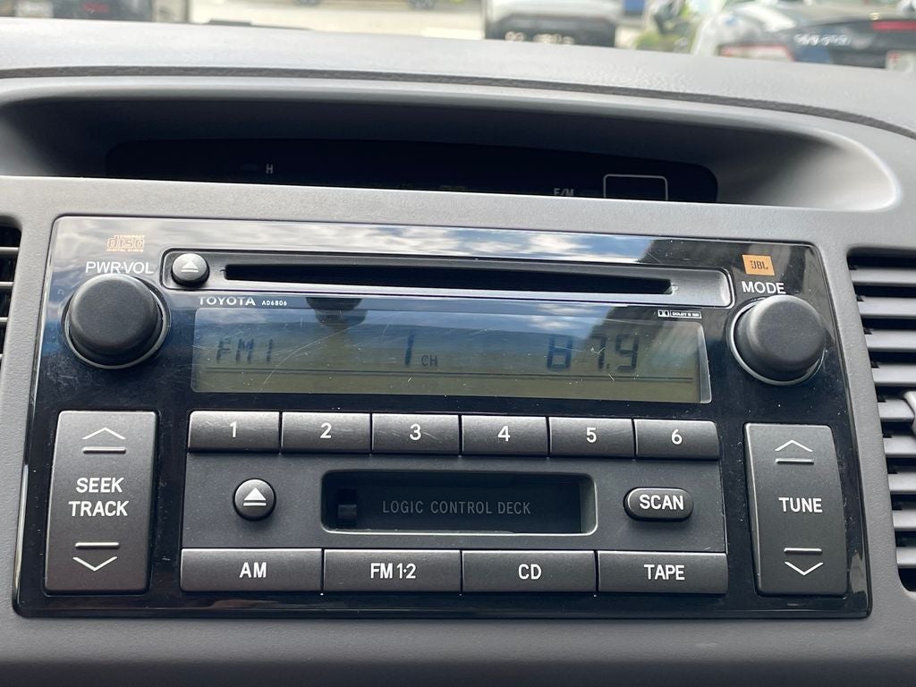 2004 Toyota Camry LE