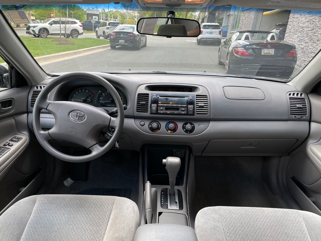 2004 Toyota Camry LE