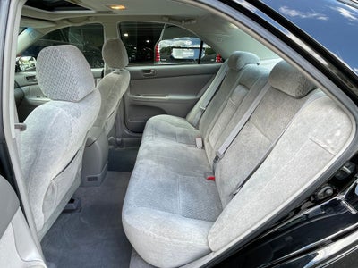 2004 Toyota Camry LE