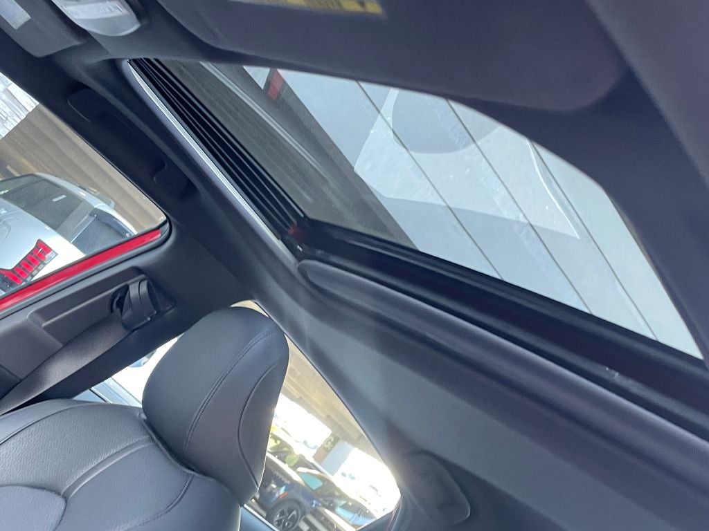 2022 Toyota Avalon Hybrid Limited