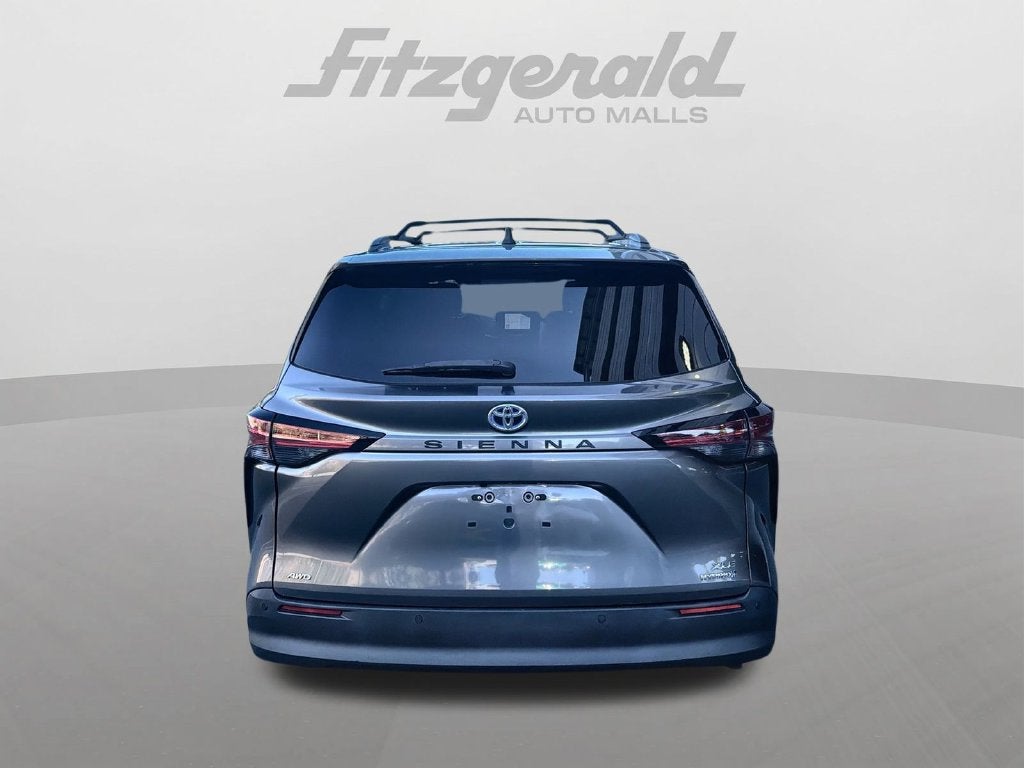 2021 Toyota Sienna XLE 7 Passenger