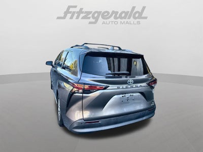2021 Toyota Sienna XLE 7 Passenger