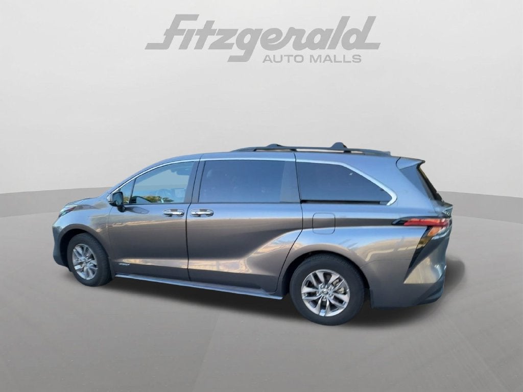 2021 Toyota Sienna XLE 7 Passenger
