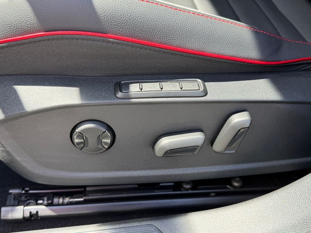 2025 Volkswagen Golf GTI Autobahn