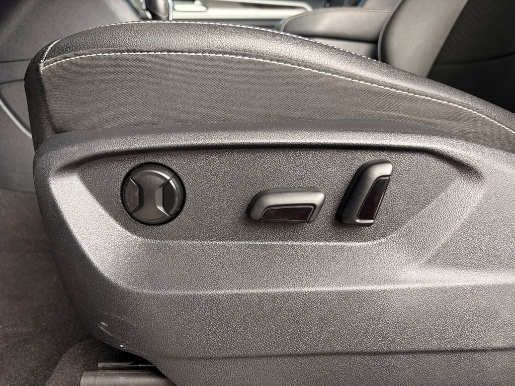 2023 Volkswagen Atlas 2.0T SE w/Technology