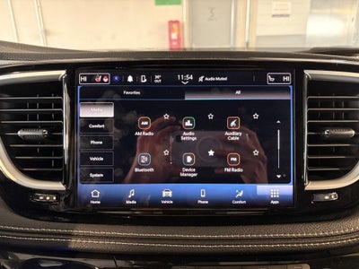 2024 Chrysler Pacifica Touring