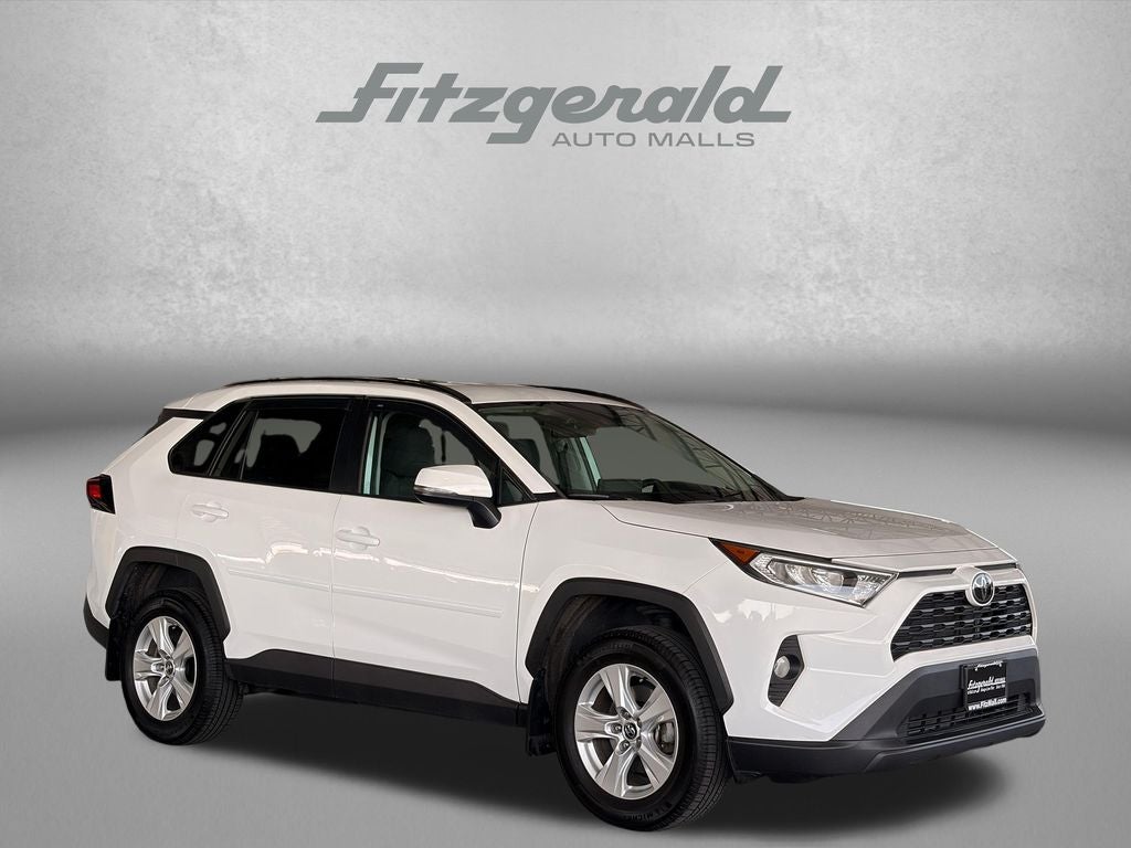 2020 Toyota RAV4 XLE