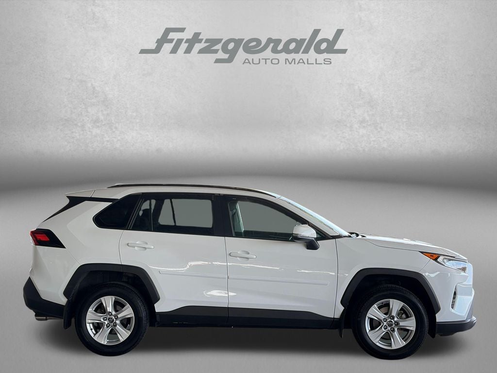 2020 Toyota RAV4 XLE