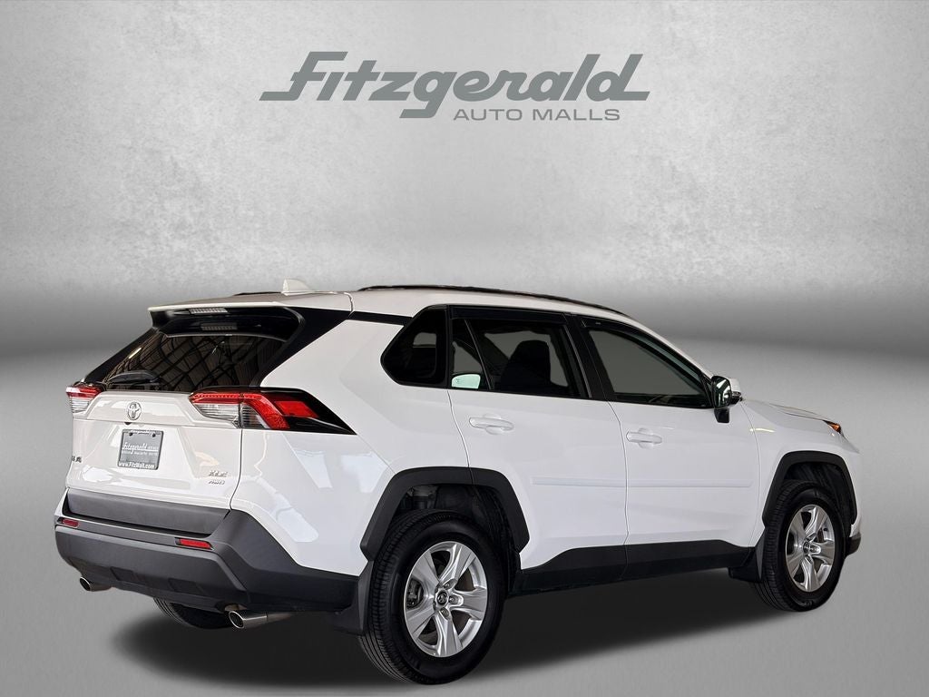 2020 Toyota RAV4 XLE