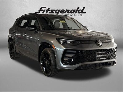 2025 Volkswagen Tiguan 2.0T SE R-Line Black