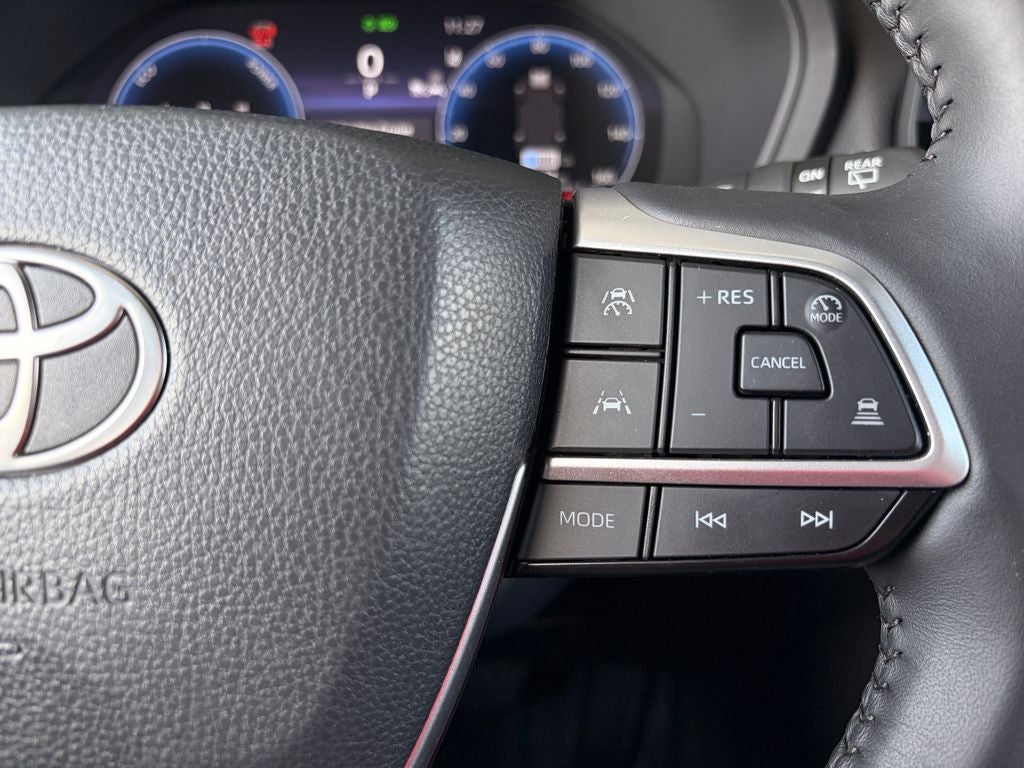 2026 Toyota GRAND HIGHLANDER HEV Nightshade Edition