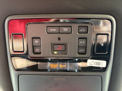 2026 Toyota GRAND HIGHLANDER HEV Nightshade Edition