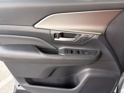 2026 Toyota GRAND HIGHLANDER HEV Nightshade Edition