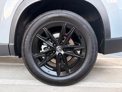 2026 Toyota GRAND HIGHLANDER HEV Nightshade Edition