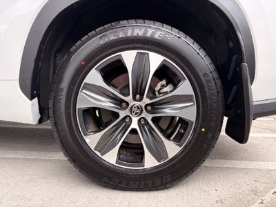 2025 Toyota Highlander Hybrid XLE