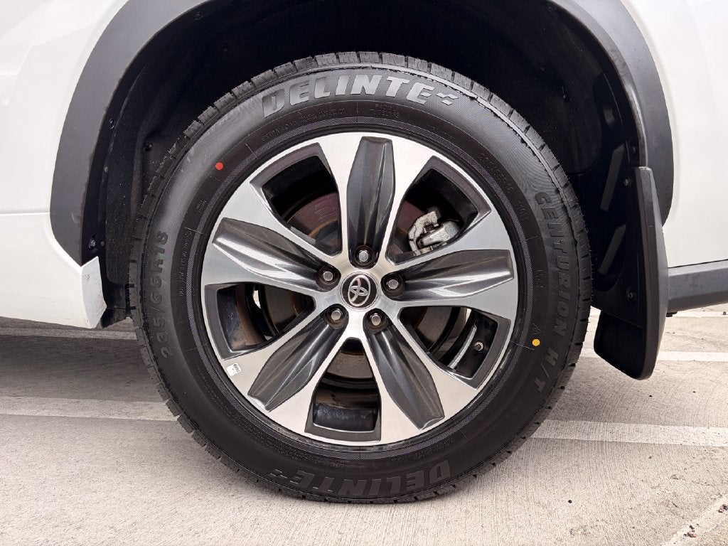 2025 Toyota Highlander Hybrid XLE