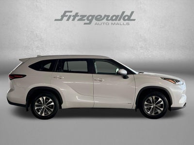 2025 Toyota Highlander Hybrid XLE