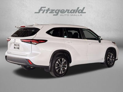 2025 Toyota Highlander Hybrid XLE