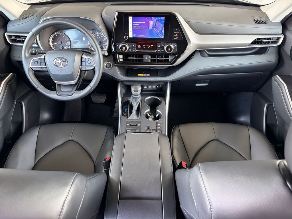 2025 Toyota Highlander XLE