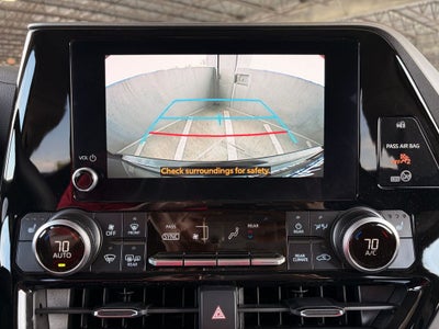 2025 Toyota Highlander XLE