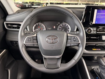 2026 Toyota Highlander XLE