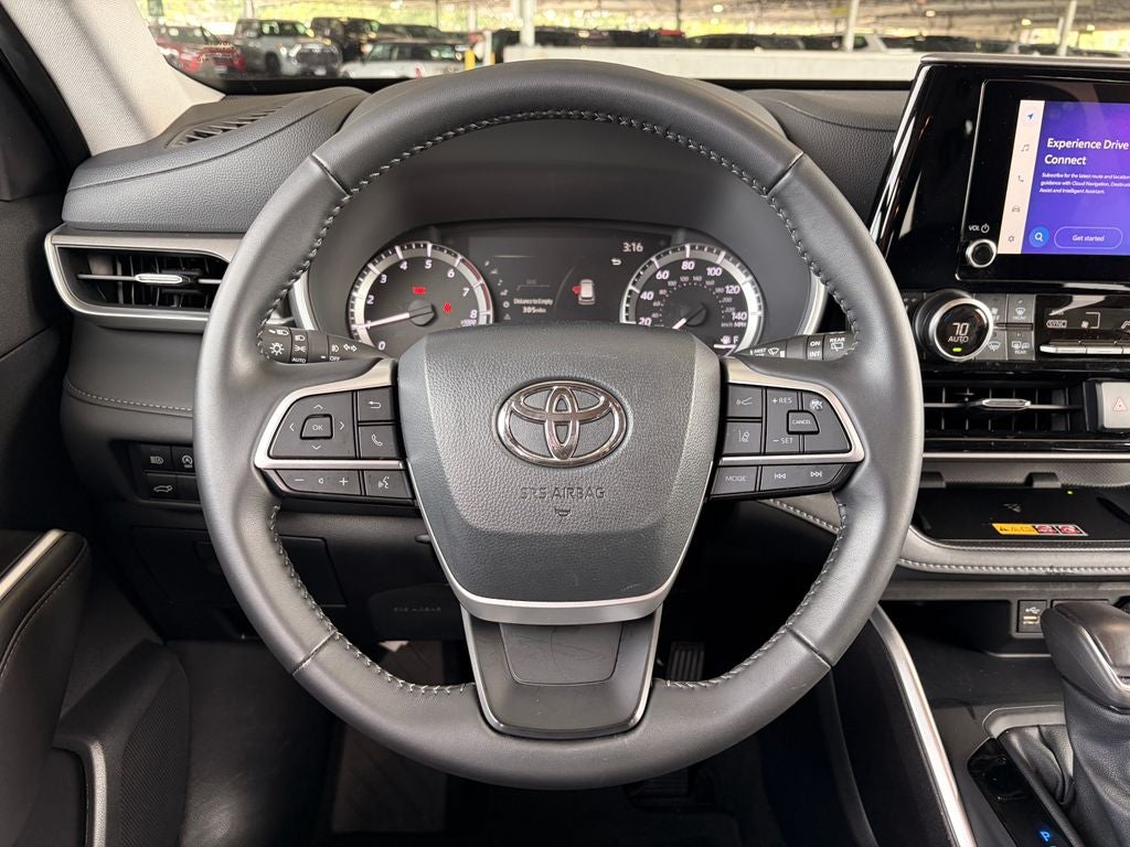 2026 Toyota Highlander XLE