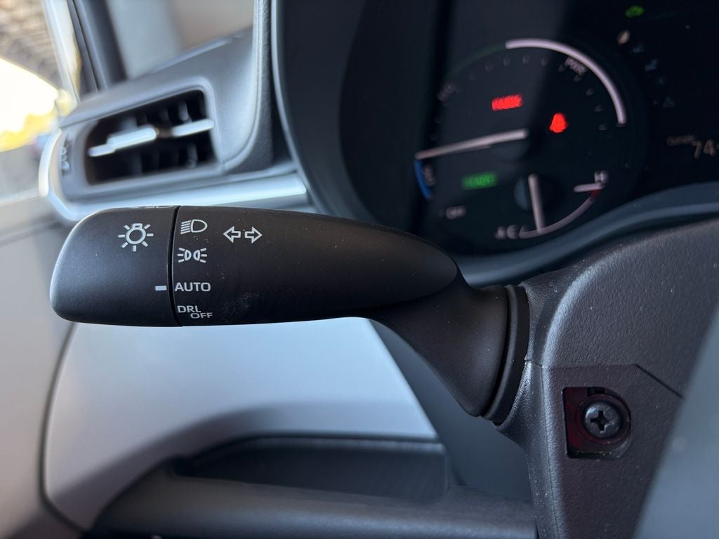 2025 Toyota Sienna LE 8 Passenger
