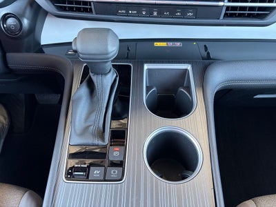 2025 Toyota Sienna LE 8 Passenger