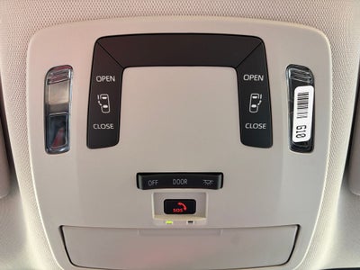 2025 Toyota Sienna LE 8 Passenger