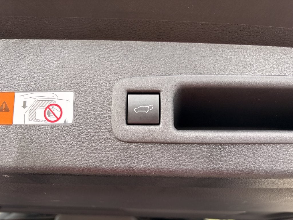 2026 Toyota Sienna LE 8 Passenger