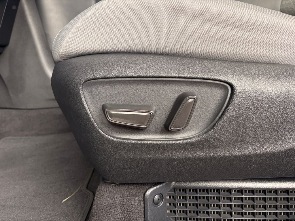 2026 Toyota Sienna LE 8 Passenger