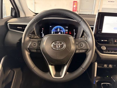2025 Toyota Corolla Cross XLE