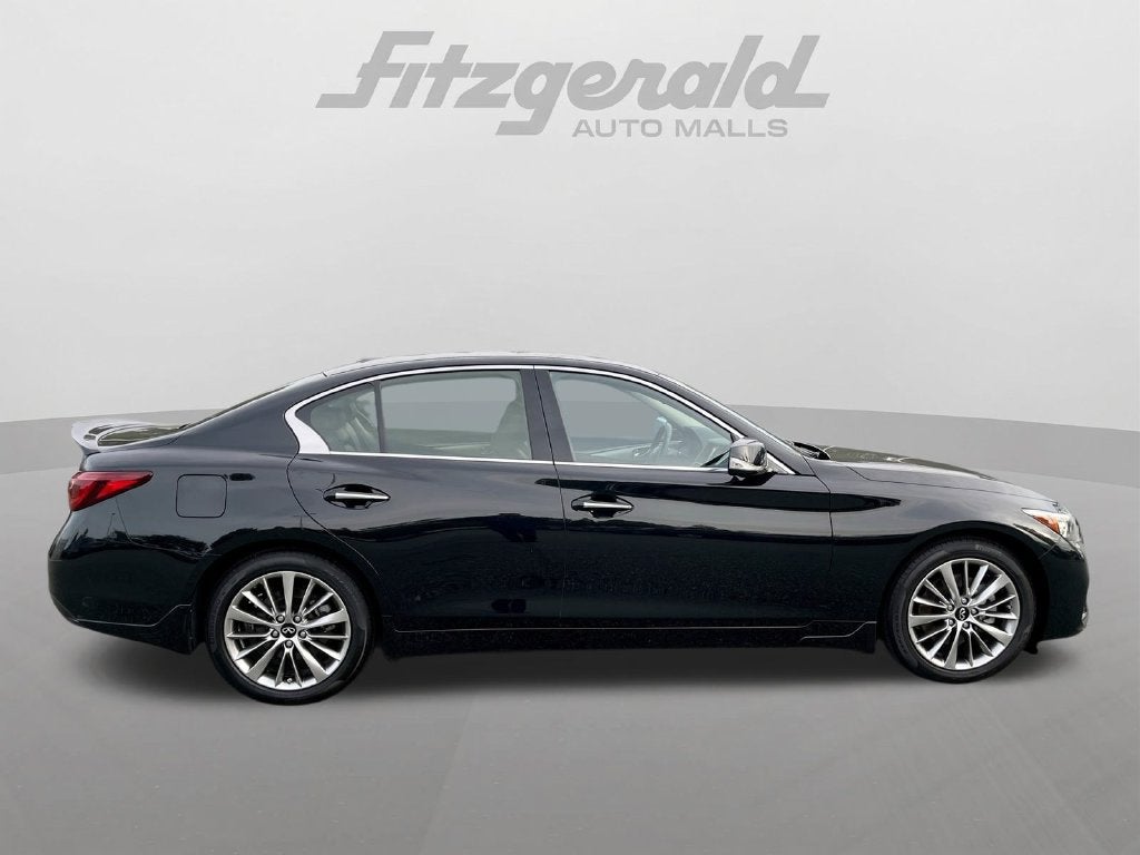 2022 INFINITI Q50 LUXE