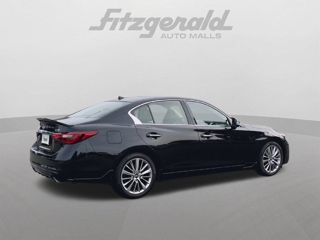 2022 INFINITI Q50 LUXE