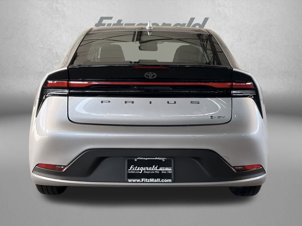 2025 Toyota PRIUS LE