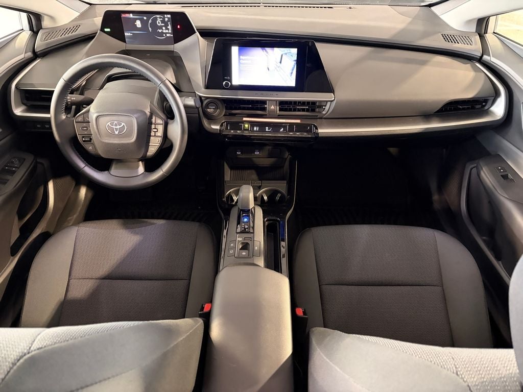 2025 Toyota PRIUS LE