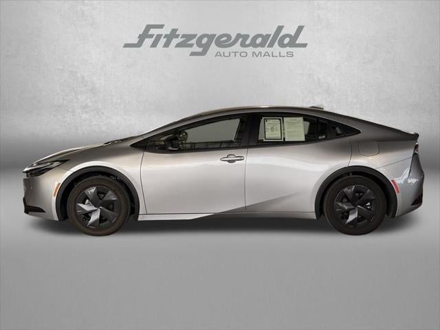 2025 Toyota PRIUS LE