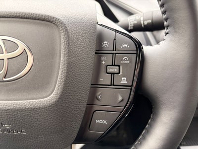 2024 Toyota PRIUS XLE