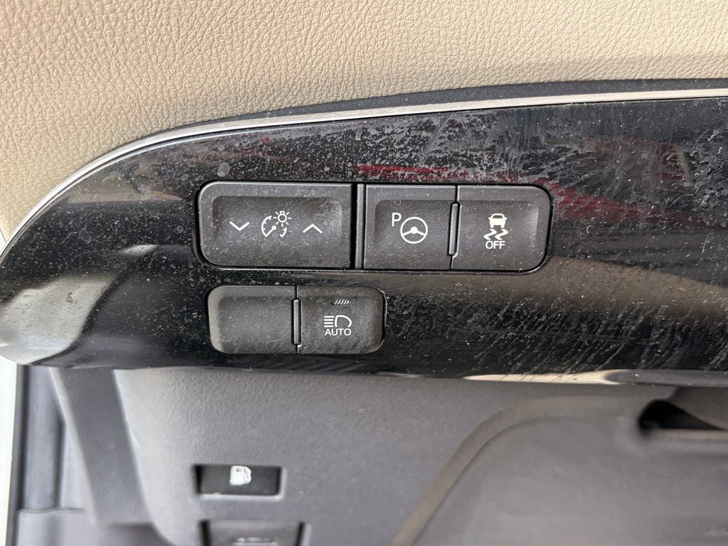 2018 Toyota PRIUS Two