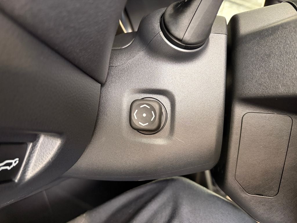 2024 Toyota Venza LE