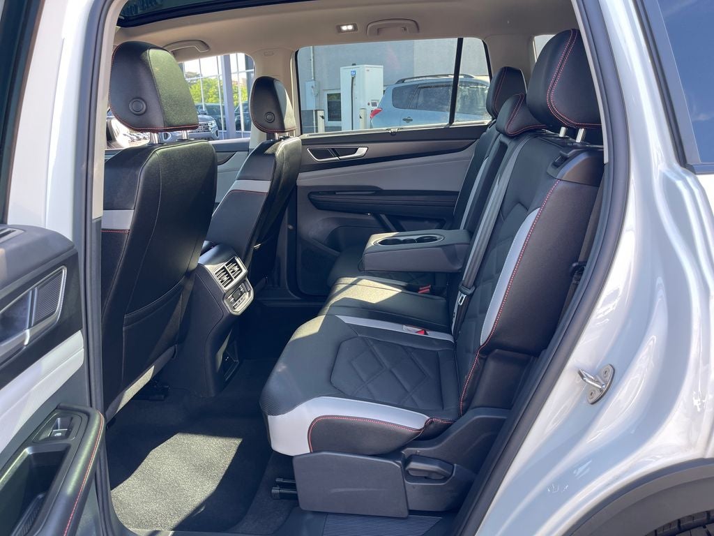 2025 Volkswagen Atlas 2.0T Peak Edition