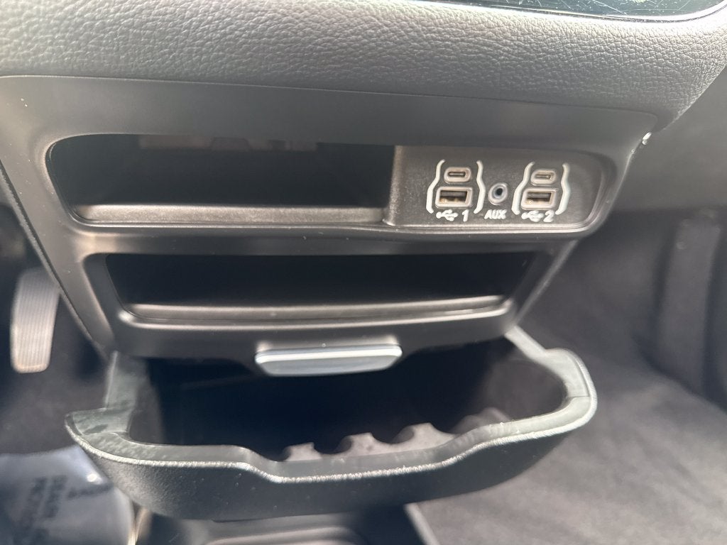 2024 Chrysler Pacifica Touring