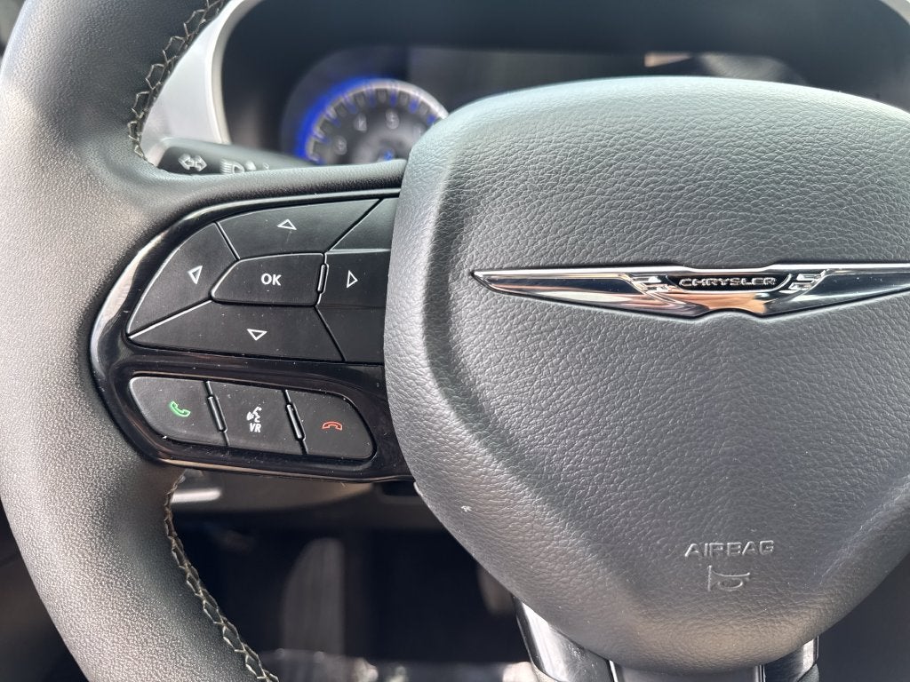 2024 Chrysler Pacifica Touring