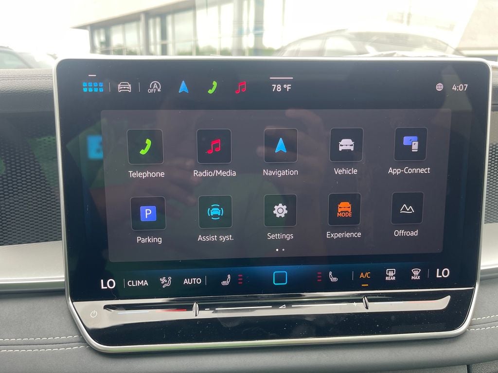 2025 Volkswagen Tiguan 2.0T SE R-Line Black