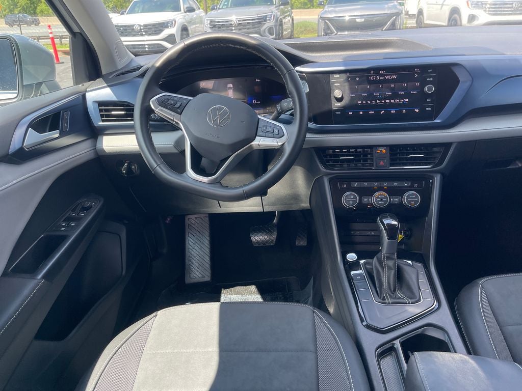2024 Volkswagen Taos 1.5T SE