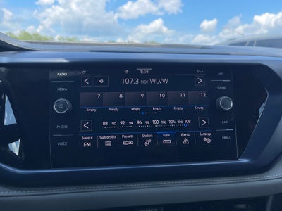 2024 Volkswagen Taos 1.5T SE