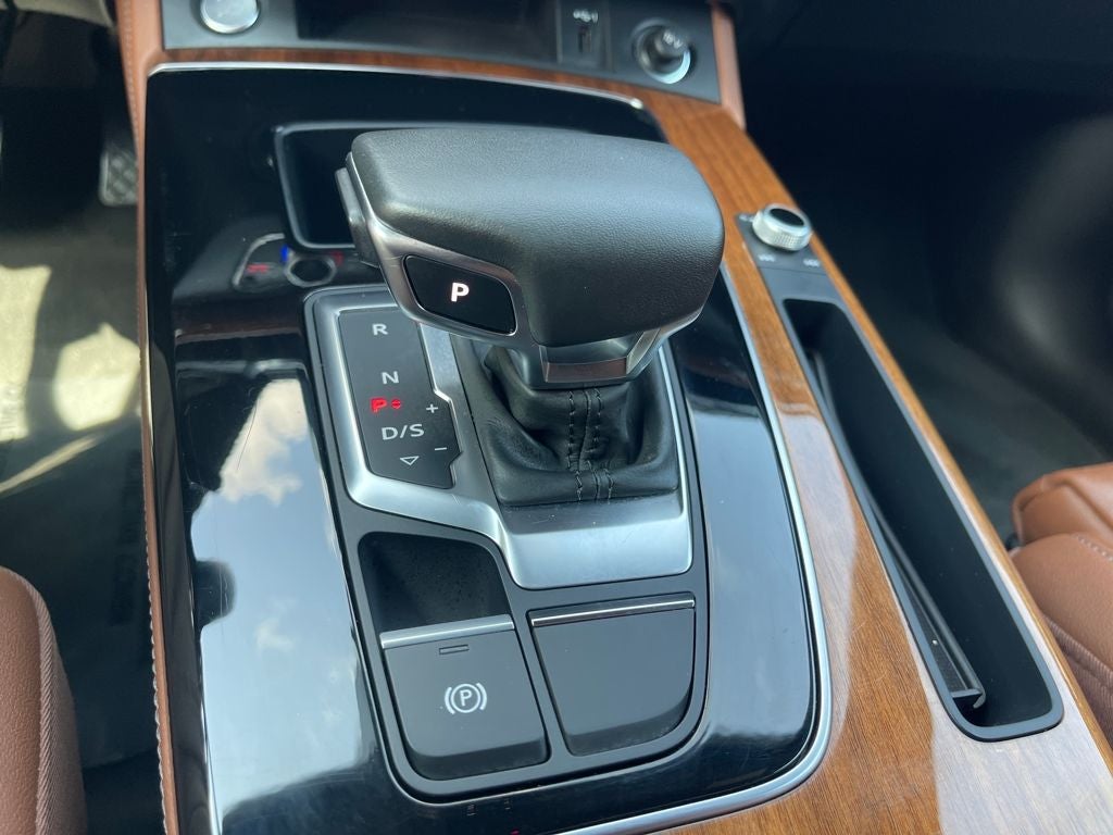 2023 Audi Q5 45 S line Premium quattro