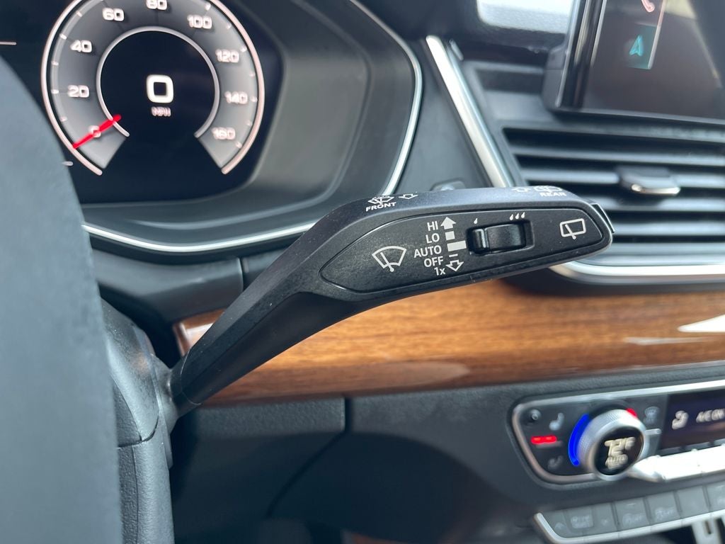 2023 Audi Q5 45 S line Premium quattro
