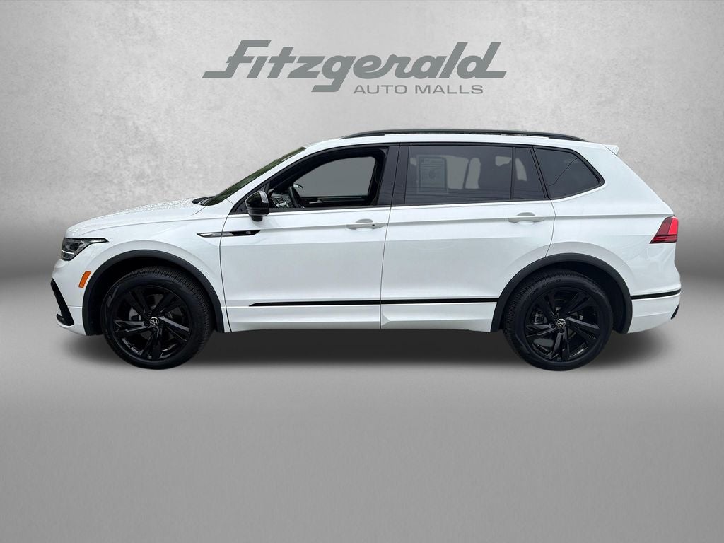 2024 Volkswagen Tiguan 2.0T SE R-Line Black