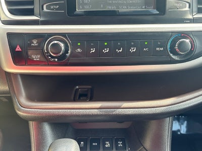 2019 Toyota Highlander LE